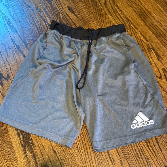 adidas Other - Men’s M adidas climalite shorts